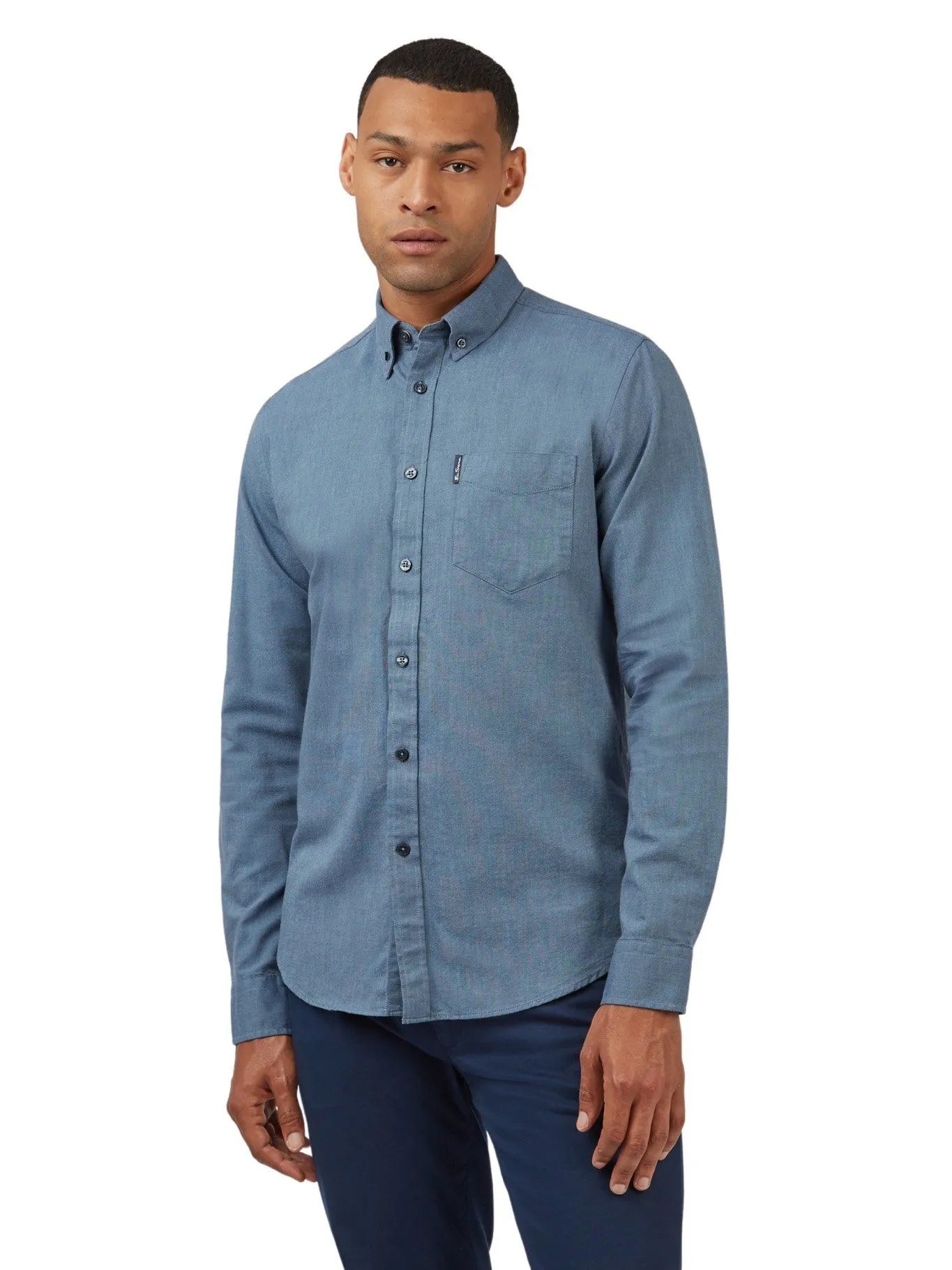 Ben Sherman Men's Button-Down Collar Signature Oxford Shirt, Tab Logo Pocket, Long Sleeved, Regular Fit