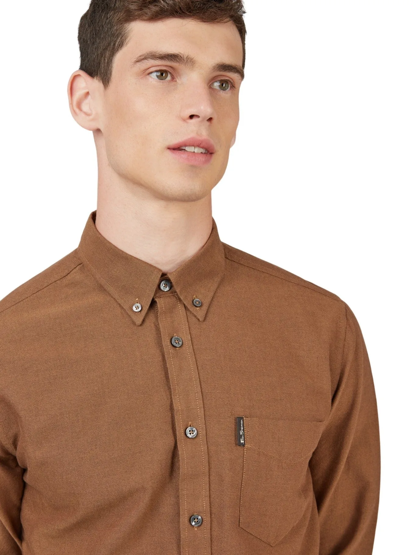 Ben Sherman Men's Button-Down Collar Signature Oxford Shirt, Tab Logo Pocket, Long Sleeved, Regular Fit