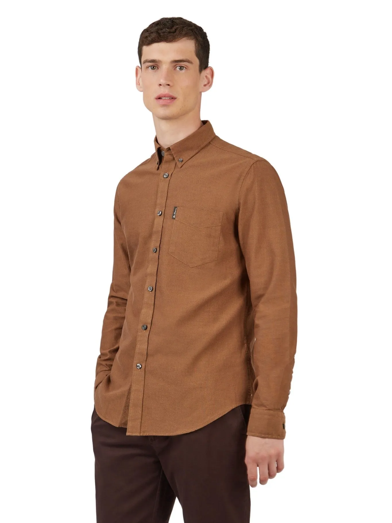 Ben Sherman Men's Button-Down Collar Signature Oxford Shirt, Tab Logo Pocket, Long Sleeved, Regular Fit