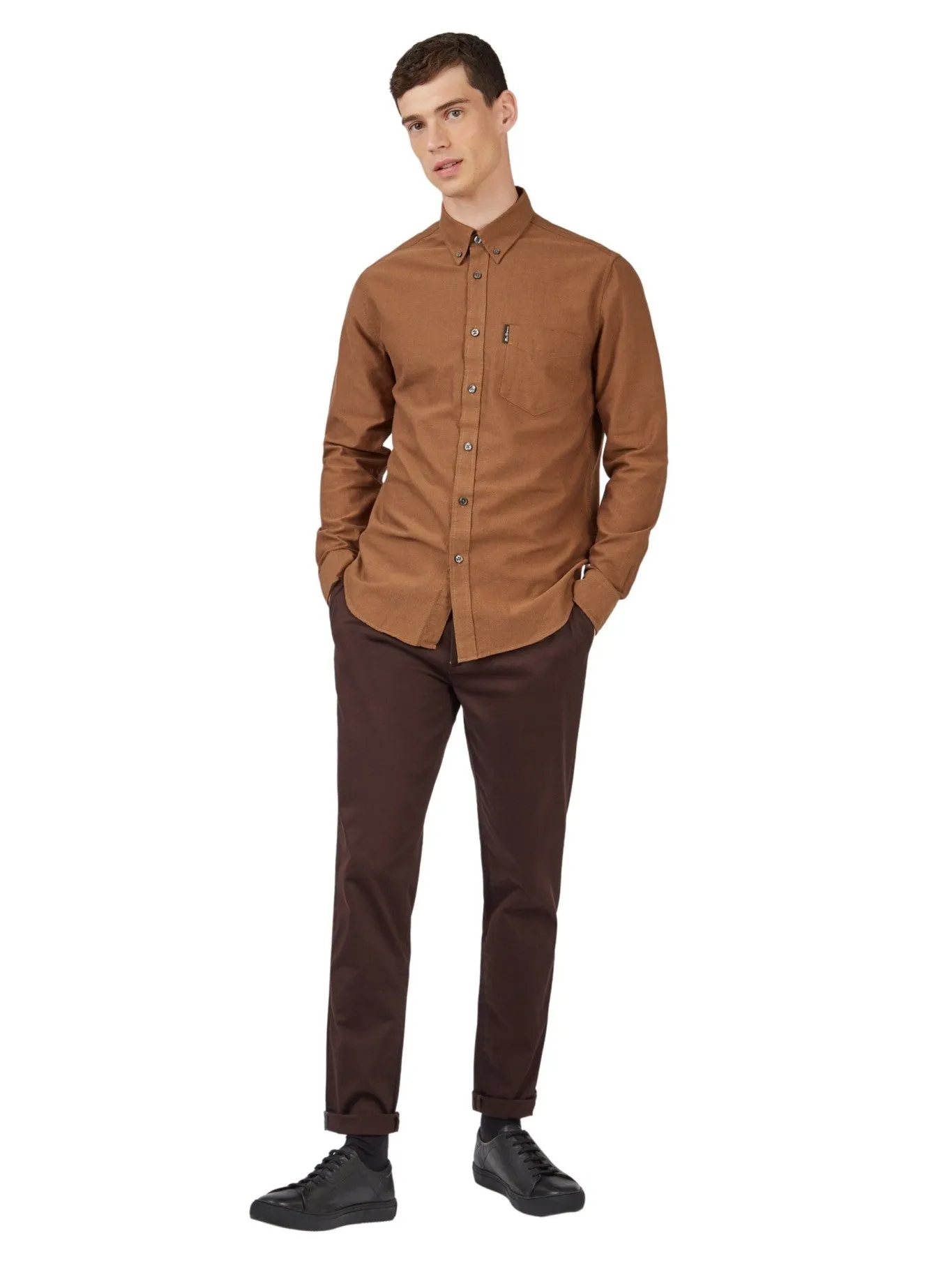 Ben Sherman Men's Button-Down Collar Signature Oxford Shirt, Tab Logo Pocket, Long Sleeved, Regular Fit