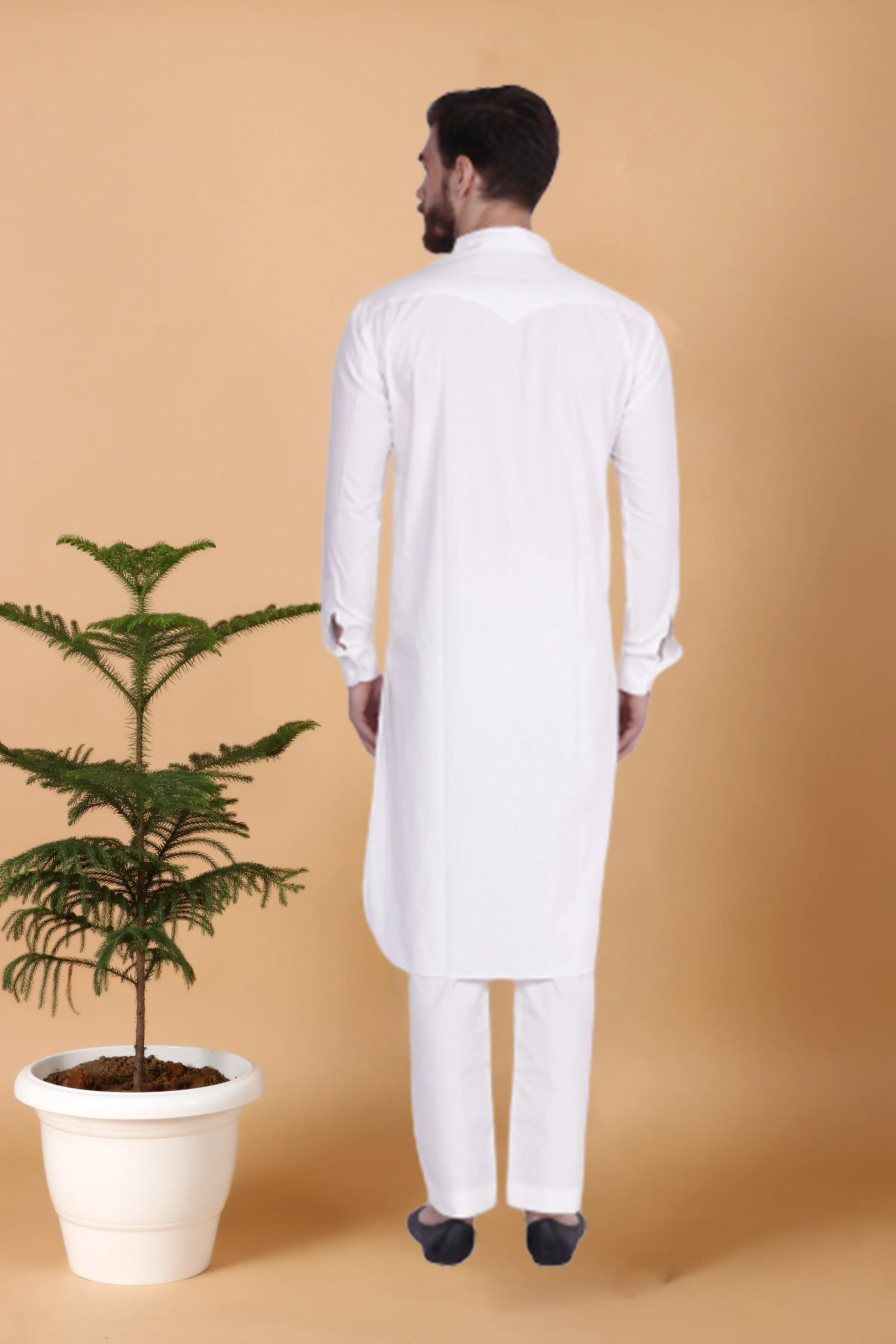 Daring Detailed Kurta Pajama