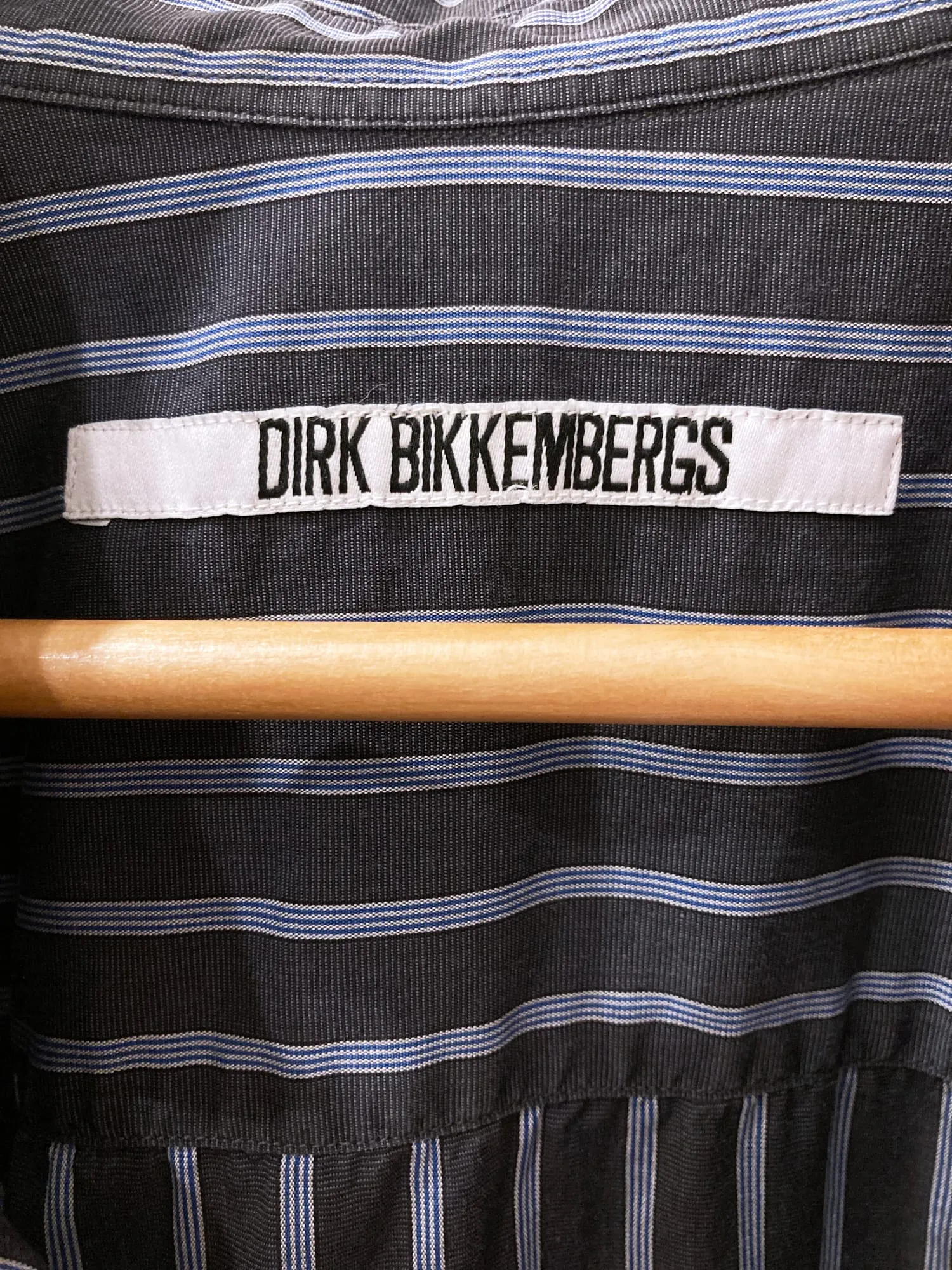 Dirk Bikkembergs spring 1999 dark grey striped open neck short sleeve shirt - M