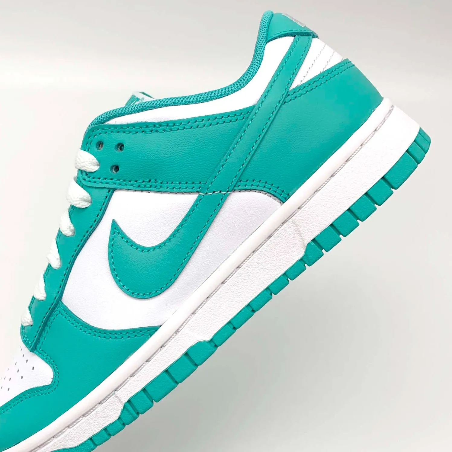 Nike Dunk Low Clear Jade